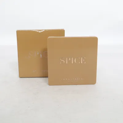 Eyeshadow palette (Spice) from Anastasia Beverly Hills