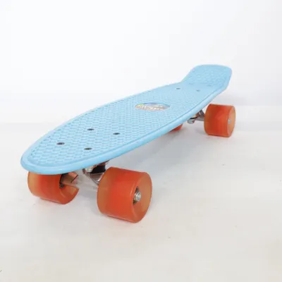 Skateboard (Blå, Röd) från Atlanta