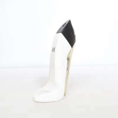 Eau de Parfum (Blanc, Noir, Or) de Carolina Herrera