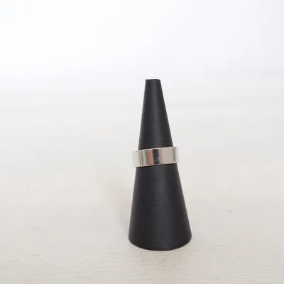 Ring (Silver) Iron