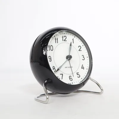 Table clock (Station) from Arne Jacobsen
