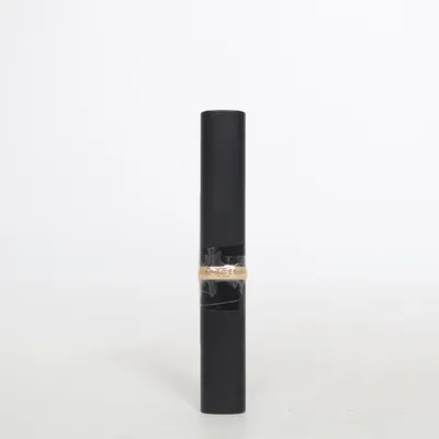Rouge à lèvres (Noir, Or) de L'Oréal Paris