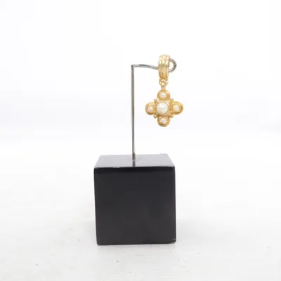 Pendentif (Nikita) de Nikita Métal inconnu