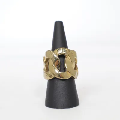 Ring (Guldfärgad) från Dyrberg/Kern Okänd metall