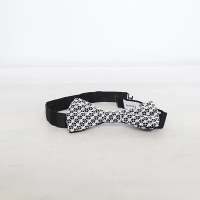 Bow tie (Black, White) from Jocose Tie