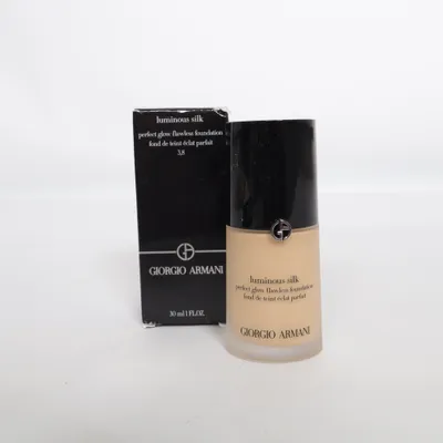 Fond de teint (Luminous Silk 3.8) de Giorgio Armani Parfums