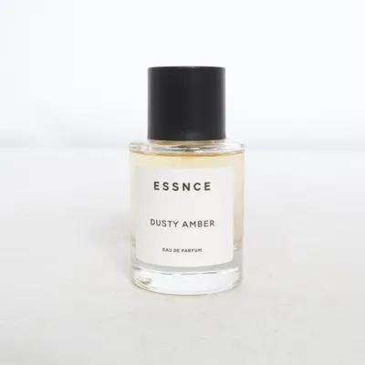 Eau de Parfum (Dusty Amber) från Essnce