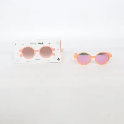 Sunglasses (Orange) from Izipizi