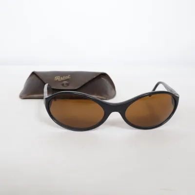 Solglasögon (2505-S) från Persol