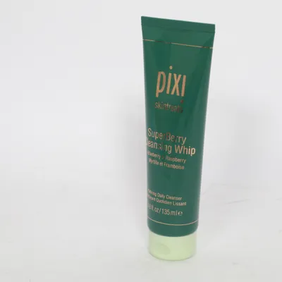 Facial cleanser (Superberry Cleansing Whip) from Pixi