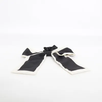 Élastique pour cheveux (Noir, Blanc) de Handmade