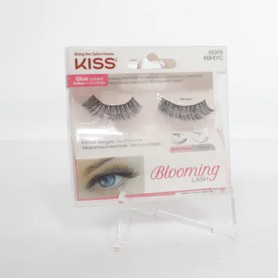 False lashes (Peony) from Kiss