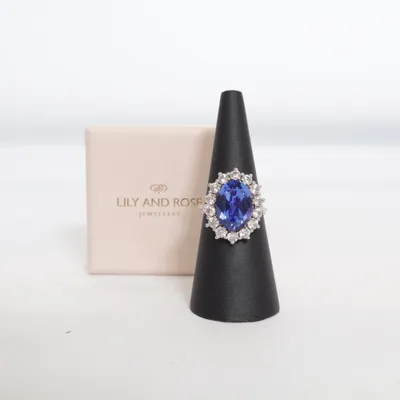 Bague (Lady Di Ring Sapphire) de Lily and Rose Laiton