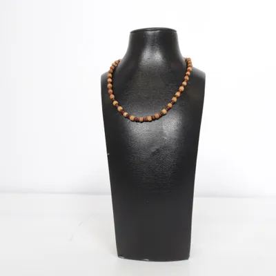 Ketting (Bruin, Rood) Onbekend materiaal