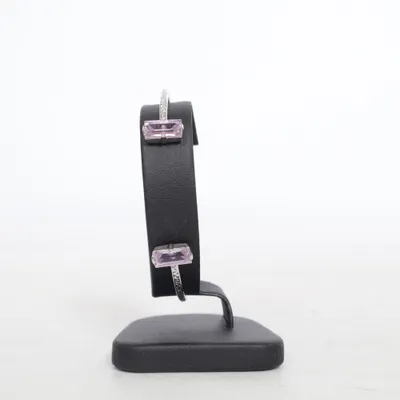 Armband (Silverfärgad, Lila) från Caroline Svedbom Okänd metall