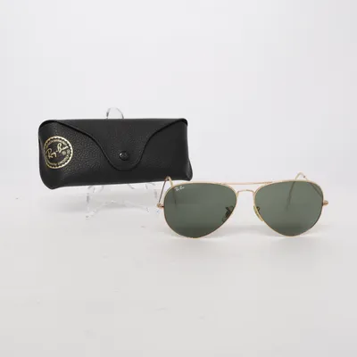 Solglasögon (RB3028) från Ray-Ban