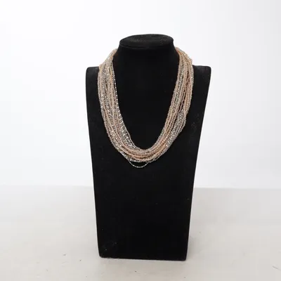 Halsband (Silverfärgad, Beige) från Hallhuber Okänd metall