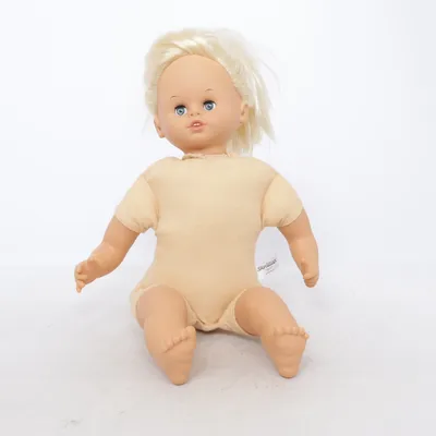 Docka (Beige) från Skrållan