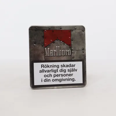Etui à cigarettes (Argent, Rouge, Noir) de Marlboro