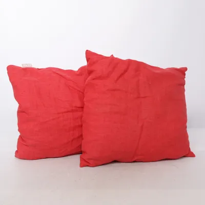 Prydnadskudde (Röd) från Ilva