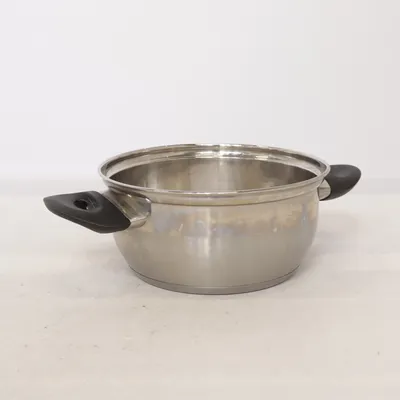 Gryta (Silverfärgad, Svart) från Rossmann