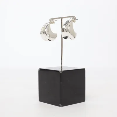 Örhängen (Silverfärgad) från Bik Bok Okänd metall