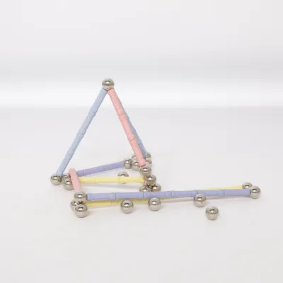 Byggsats (Flerfärgad) från Geomag