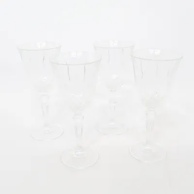 Wine glass (Transparent)