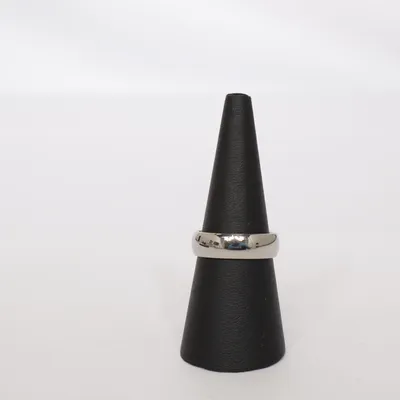 Ring (Silverfärgad) Okänd metall