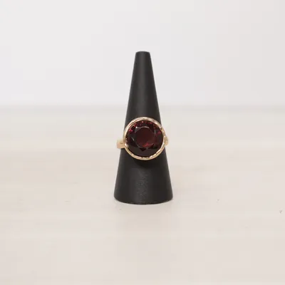 Ring (Gold & Rubinroter Stein) Unknown metal