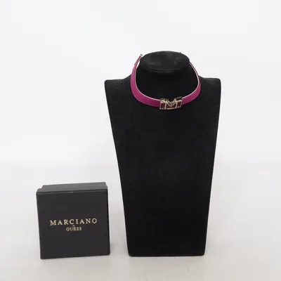 Choker (Rosa) från Marciano by Guess Okänd metall
