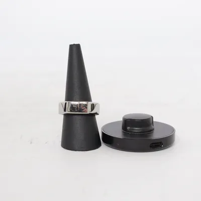 Ring (Sort, Sølv) fra Oura Ukendt metal