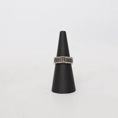 Ring (Silverfärgad) från Dyrberg/Kern Okänd metall
