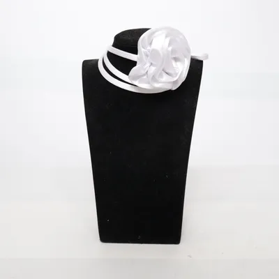 Choker (Vit) Okänd metall