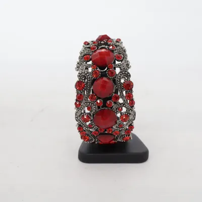 Bracelet (Rouge, Argent) Métal inconnu