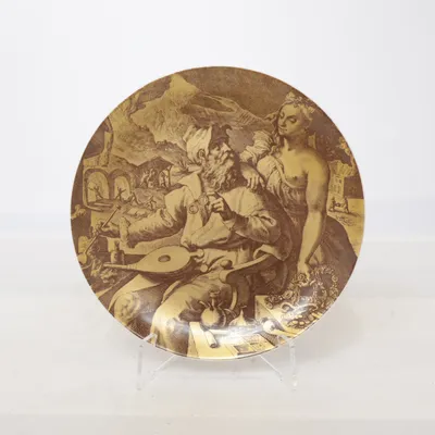 Väggtallrik (Brun) från Royal Tettau