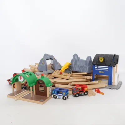 Tågbana (Flerfärgad) från Brio