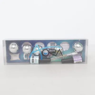 Manicure set (Get Polarized) from Aora