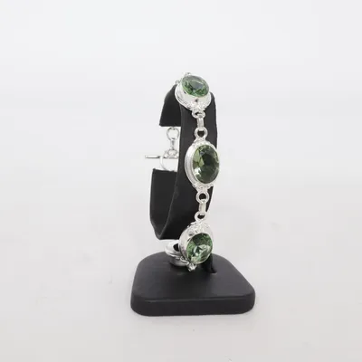 Bracelet (Silver, Green) Unknown metal