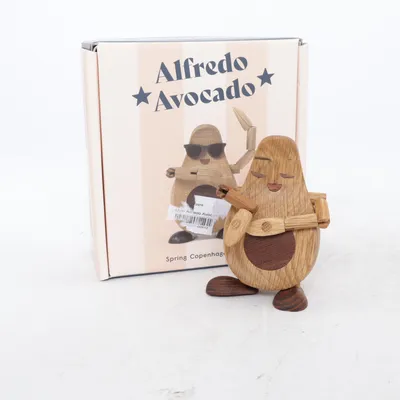 Leksaksfigur (Alfredo Avocado) från Spring Copenhagen