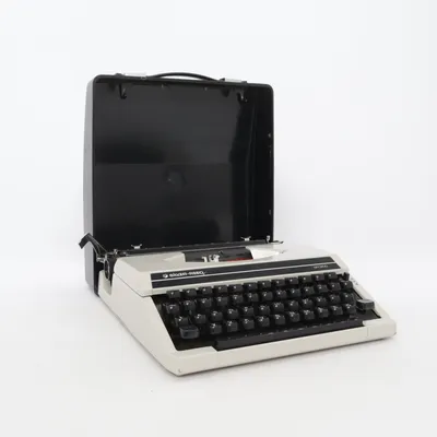 Machine à écrire (Sr1 200) de Silver Reed