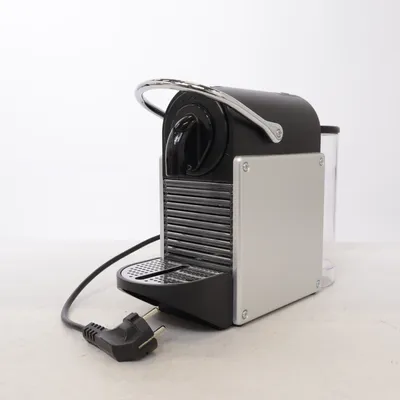 Kaffemaskin (Svart, Silverfärgad) från DeLonghi