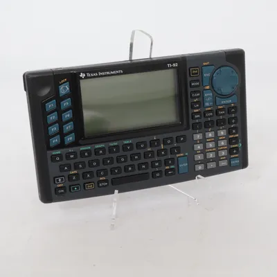 Grafräknare (Ti-92) från Texas Instruments