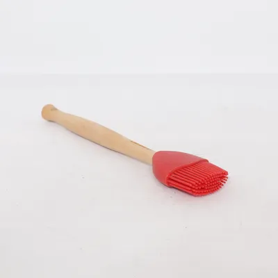 Baking utensil (Red, Brown) from Le Creuset