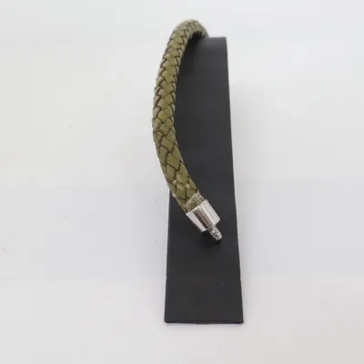 Armband (Grön) från Skultuna Okänd metall