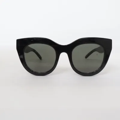 Sunglasses (Black) from Le Specs