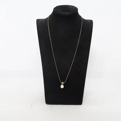 Collier (Or, Blanc) Métal inconnu