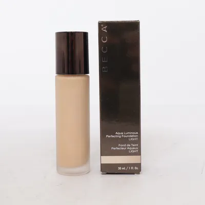 Foundation (Aqua Luminous) from Becca