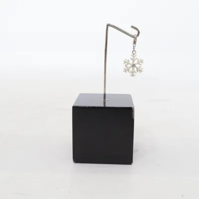 Charme (Argent) Métal inconnu