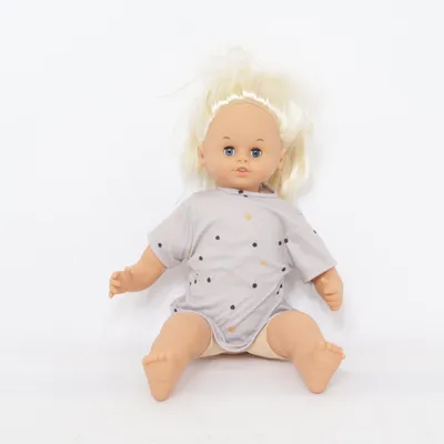 Doll (Beige) from Skrållan